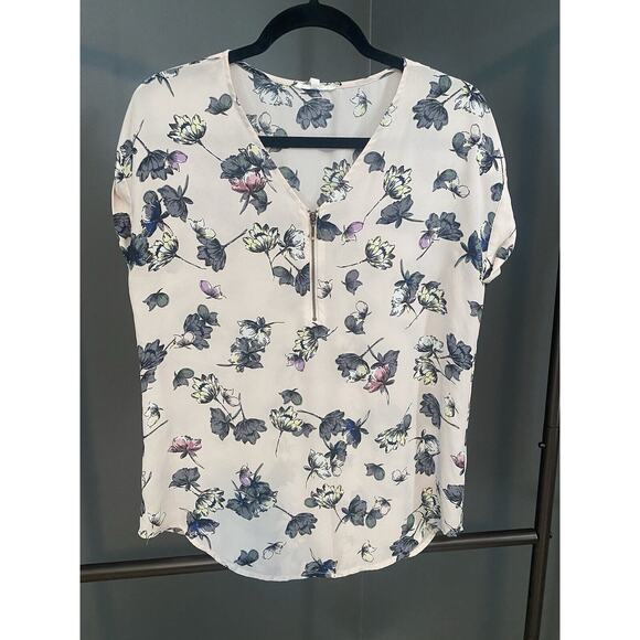 Maurices Women’s Short Sleeve Floral Top Blouse Size Small Loose Fit - Picture 1 of 9